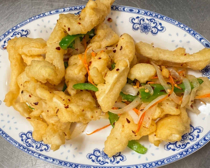 Crispy salt and pepper squid at Leo Fu's Szechwan and Mandarin Restaurant, Calgary SW